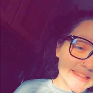 Meet your Posher, Ashlee